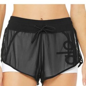 Alo Yoga Ambience Short- Graphic, M